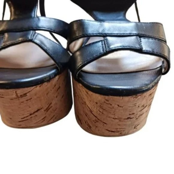 Forever 21 Cork Wedge  Heel Black Vegan  Platform Sandals Size 5 - Picture 5 of 9